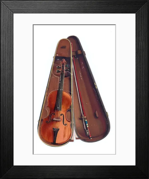 Framed Print : Greetings card in the shape of a violin in a case Framed Print : Greetings card in the shape of a violin in a case