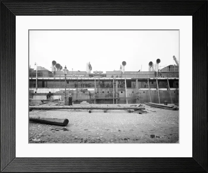 Framed Print : Harland & Wolff Collection - National Museums NI Framed Print : Harland & Wolff Collection - National Museums NI