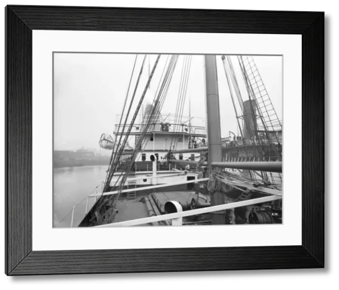 Framed Print : Harland & Wolff Collection - National Museums NI Framed Print : Harland & Wolff Collection - National Museums NI