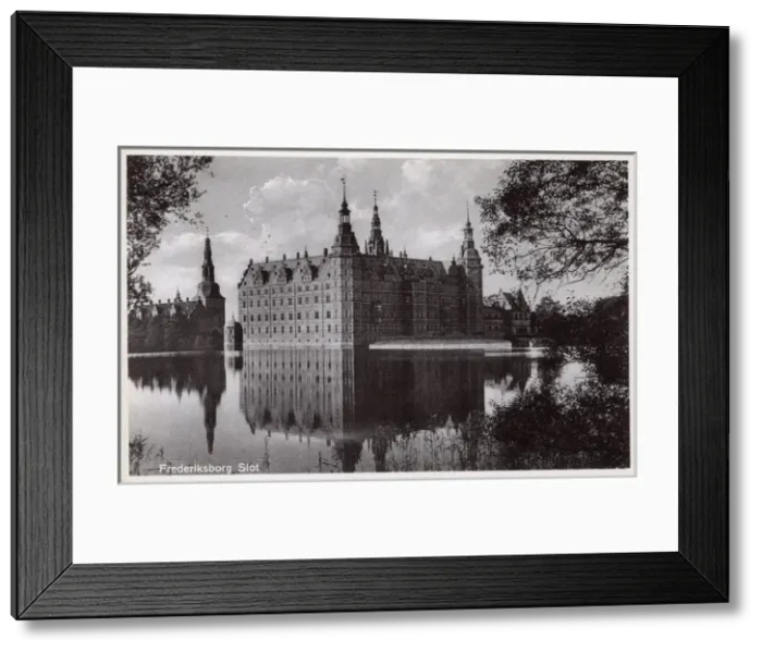 Framed Print : Frederiksborg Castle - Hillerod, Denmark Framed Print : Frederiksborg Castle - Hillerod, Denmark