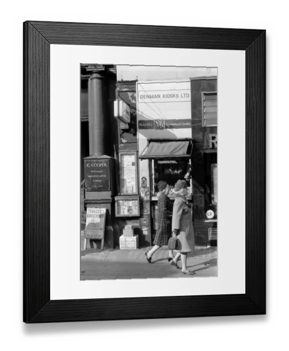 Framed Print : Soho, London - Denman Street W1 Framed Print : Soho, London - Denman Street W1