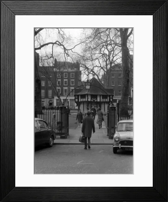 Framed Print : Soho, London - Soho Square W1 Framed Print : Soho, London - Soho Square W1