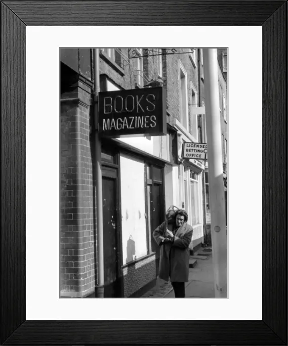 Framed Print : Soho, London - St Annes Court W1 Framed Print : Soho, London - St Annes Court W1