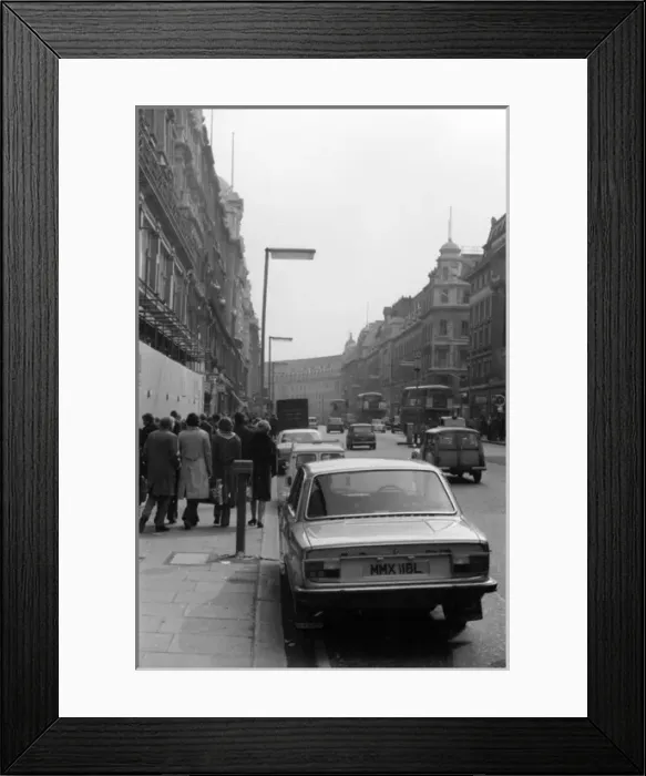 Framed Print : Soho, London - Regent Street W1 Framed Print : Soho, London - Regent Street W1