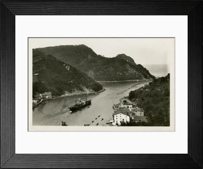 Framed Print : San Sebastian, Basque Spain Framed Print : San Sebastian, Basque Spain