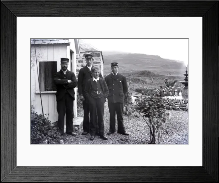 Framed Print : Boat crew, Isle of Mull, Scotland Framed Print : Boat crew, Isle of Mull, Scotland