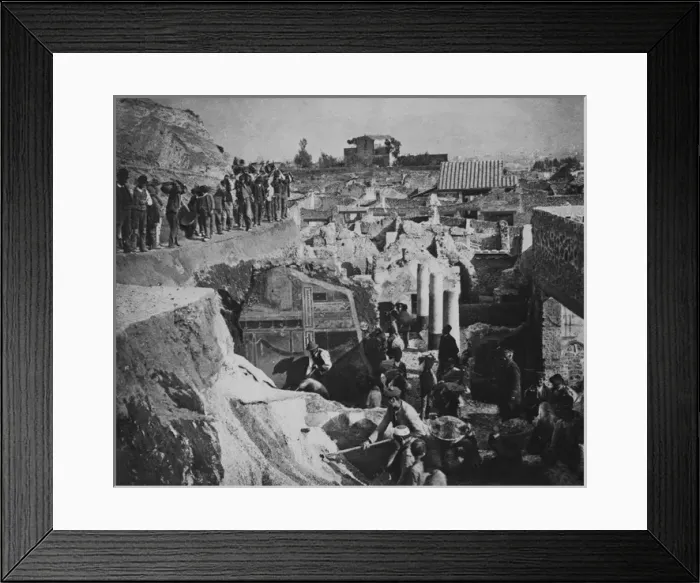 Framed Print : Archaeological work at a villa in Pompeii, Italy Framed Print : Archaeological work at a villa in Pompeii, Italy