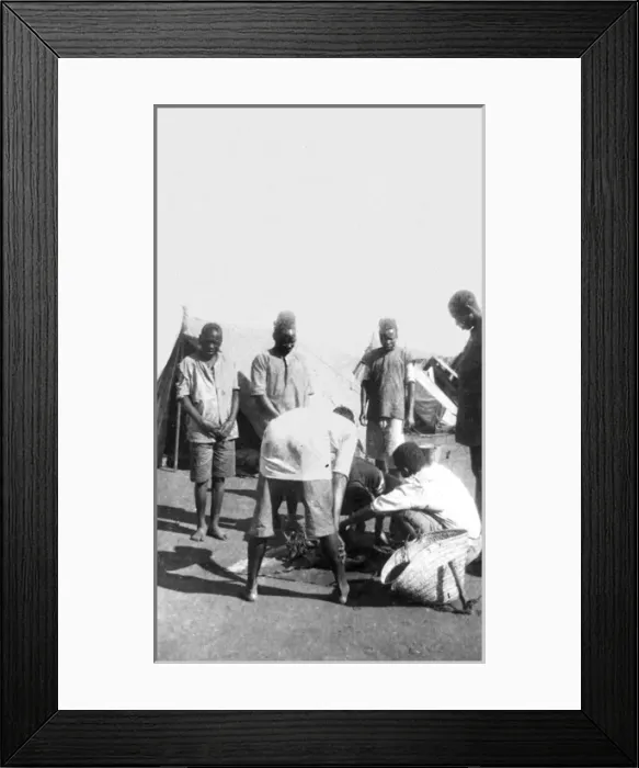 Framed Print : Meat ration distribution, Bura Camp, Kenya, WW1 Framed Print : Meat ration distribution, Bura Camp, Kenya, WW1