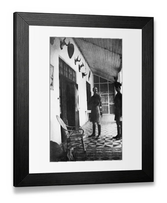 Framed Print : Lieutenant-Colonel Dykes temporary HQ, East Africa, WW1 Framed Print : Lieutenant-Colonel Dykes temporary HQ, East Africa, WW1