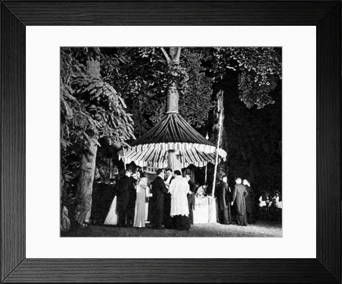 Framed Print : Lady Mendl circus party at Versailles Framed Print : Lady Mendl circus party at Versailles