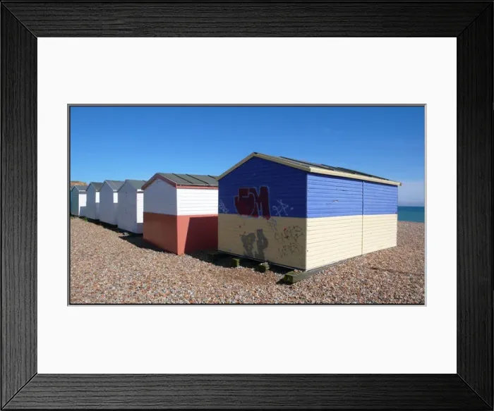Framed Print : Beach huts, Hastings, Kent Framed Print : Beach huts, Hastings, Kent