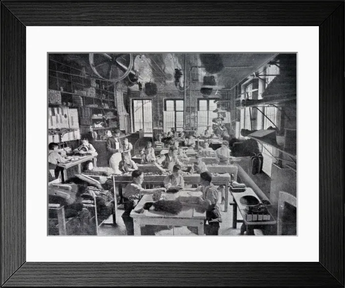 Framed Print : Brushmaking, Barnardos Home, Stepney Causeway, London Framed Print : Brushmaking, Barnardos Home, Stepney Causeway, London