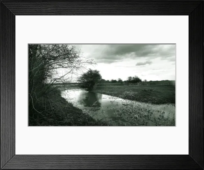 Framed Print : Remains of moat, ancient iron age village Bedfordshire Framed Print : Remains of moat, ancient iron age village Bedfordshire