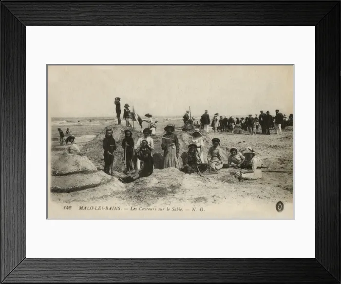 Framed Print : Malo-les-Bains, France - children building sandcastles Framed Print : Malo-les-Bains, France - children building sandcastles