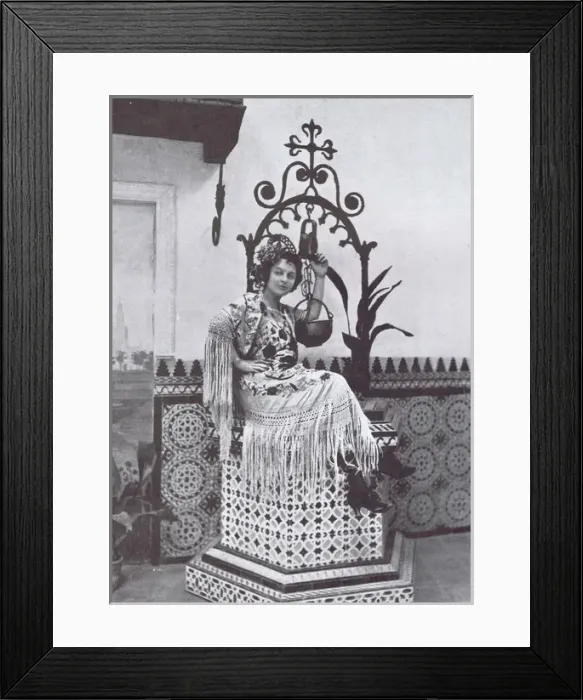 Framed Print : Portrait of the dancer Nellie Crane Alford, London, 1921 Framed Print : Portrait of the dancer Nellie Crane Alford, London, 1921