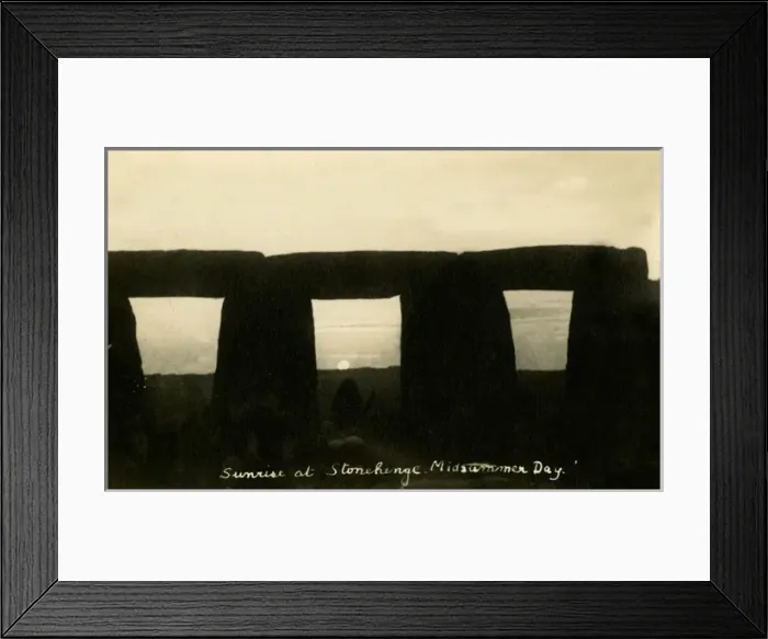 Framed Print : Stonehenge, England - sunrise on Midsummer Day Framed Print : Stonehenge, England - sunrise on Midsummer Day