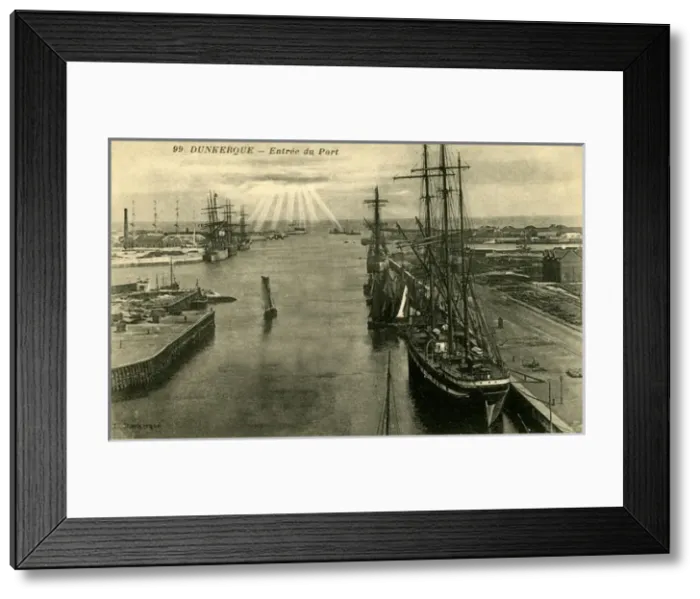 Framed Print : Dunkirk, France - entrance to the port Framed Print : Dunkirk, France - entrance to the port