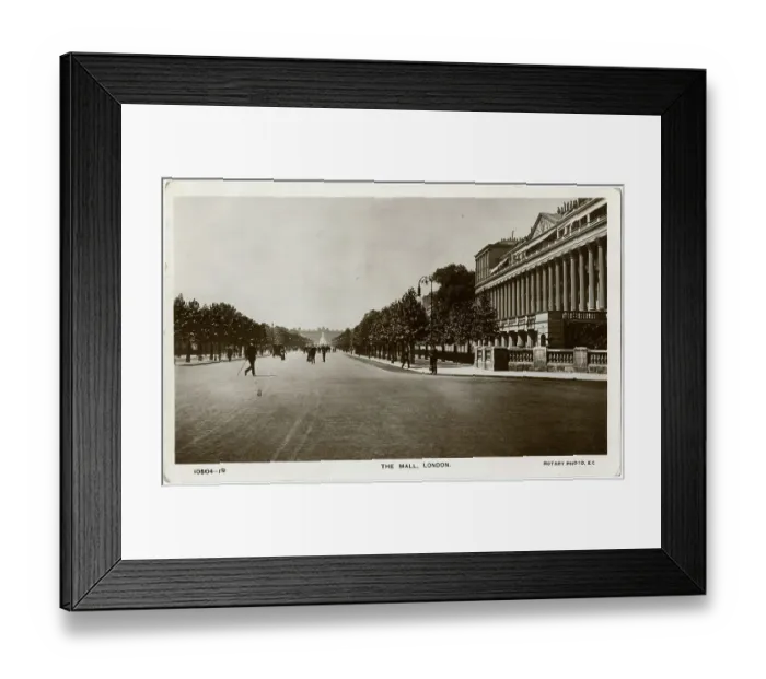 Framed Print : The Mall, London with Carlton House Terrace (right) Framed Print : The Mall, London with Carlton House Terrace (right)