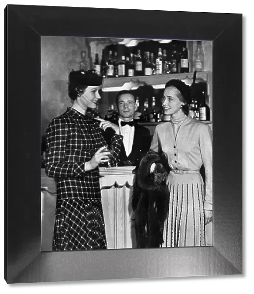 Fashion at Quaglinos, 1950