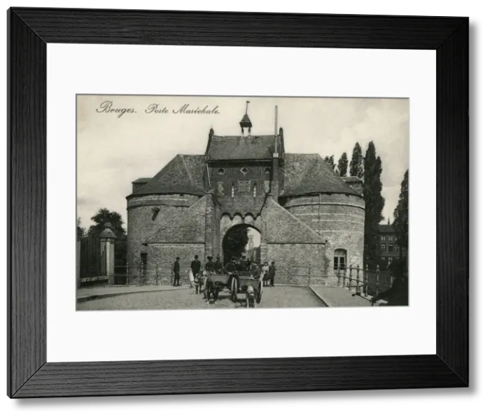 Framed Print : Smedenport City Gate, Bruges, Belgium Framed Print : Smedenport City Gate, Bruges, Belgium