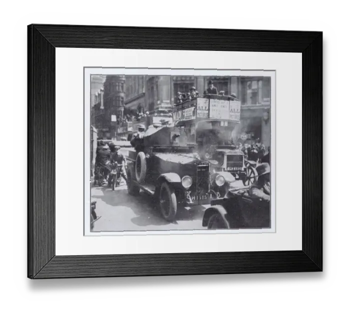 Framed Print : A scene of a London street during the General Strike, 1926 Framed Print : A scene of a London street during the General Strike, 1926