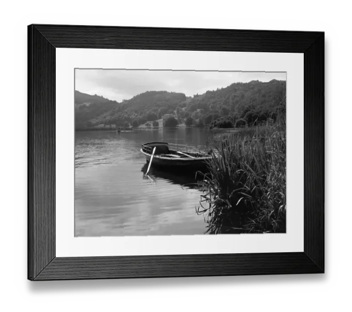 Framed Print : Cumbria, Lake District, Grasmere Lake - rowing boat Framed Print : Cumbria, Lake District, Grasmere Lake - rowing boat