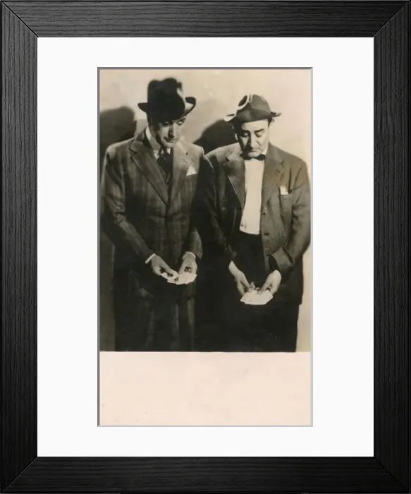Framed Print : Flanagan and Allen - British comics - holding cards (1 / 2) Framed Print : Flanagan and Allen - British comics - holding cards (1 / 2)