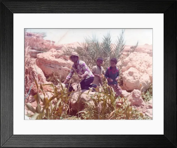Framed Print : British Caribbean woman with Omani with Omani boys in Oman Framed Print : British Caribbean woman with Omani with Omani boys in Oman