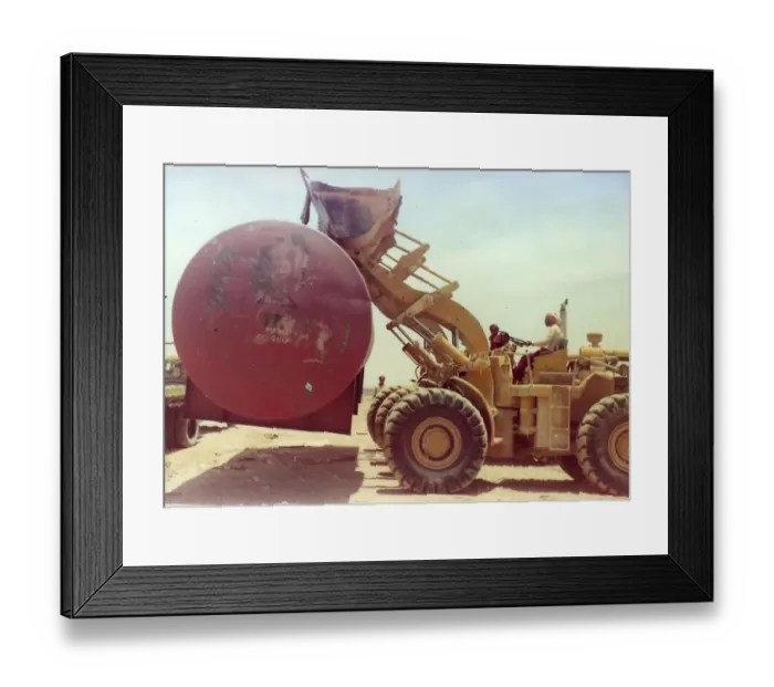 Framed Print : Big heavy machine in Oman Framed Print : Big heavy machine in Oman
