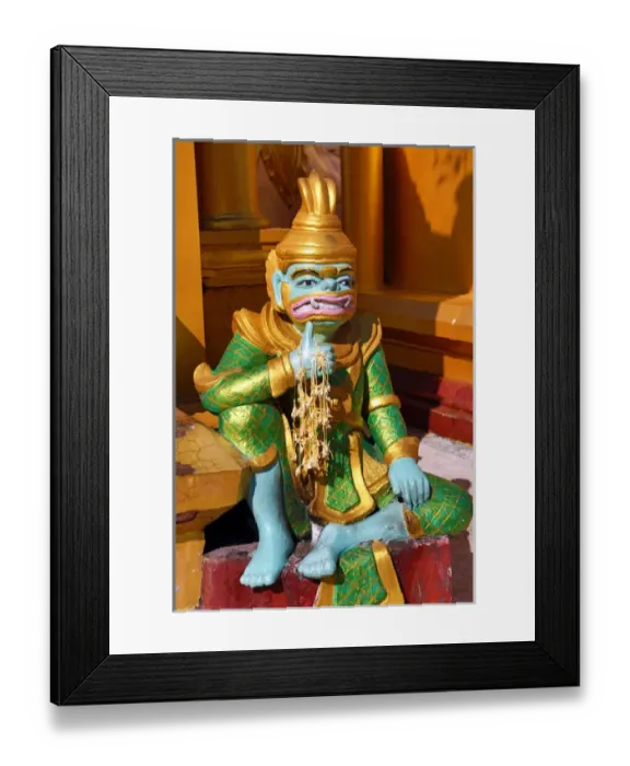 Framed Print : Statue at the Shwedagon Pagoda, Yangon, Myanmar Framed Print : Statue at the Shwedagon Pagoda, Yangon, Myanmar