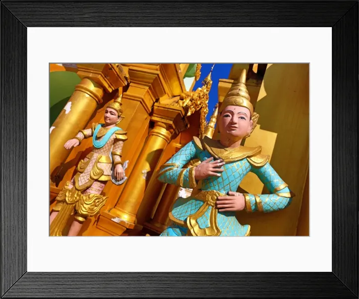 Framed Print : Statue at the Shwedagon Pagoda, Yangon, Myanmar Framed Print : Statue at the Shwedagon Pagoda, Yangon, Myanmar