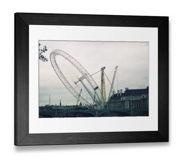 Framed Print : London Eye going up Framed Print : London Eye going up