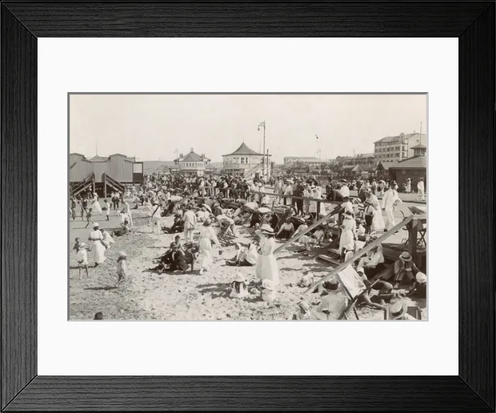 Framed Print : Sea front at Durban, Natal Province, South Africa Framed Print : Sea front at Durban, Natal Province, South Africa