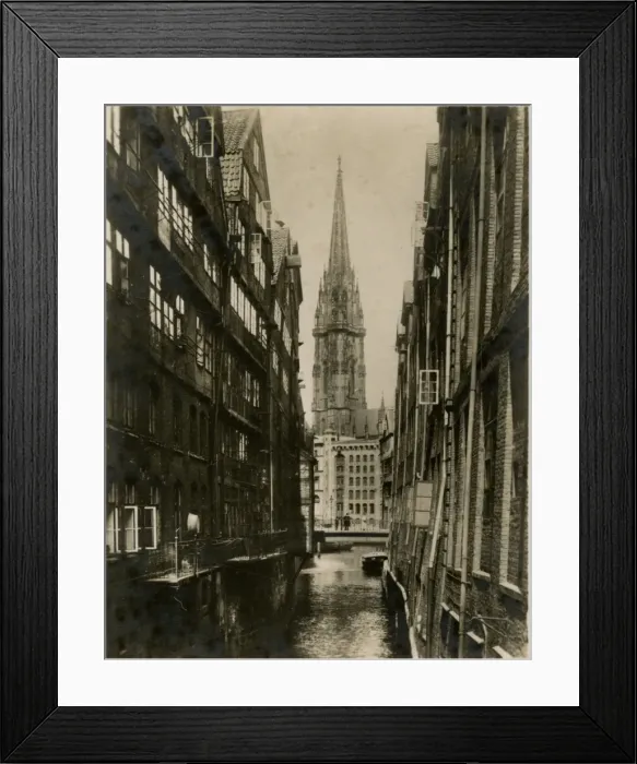 Framed Print : Hamburg, Germany - St Nikolaikirche and Canal Framed Print : Hamburg, Germany - St Nikolaikirche and Canal