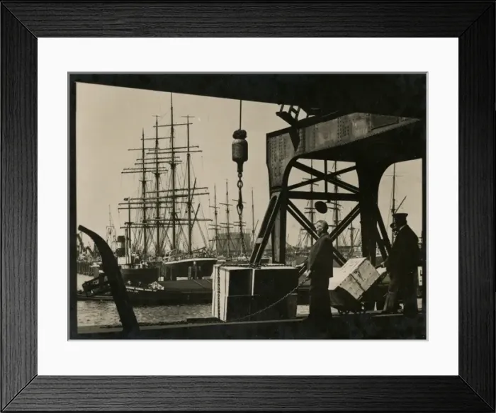 Framed Print : Hamburg, Germany - view of the harbour Framed Print : Hamburg, Germany - view of the harbour