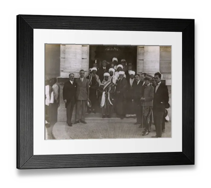Framed Print : Yemeni Delegation - Official Visit to Naples, Italy Framed Print : Yemeni Delegation - Official Visit to Naples, Italy