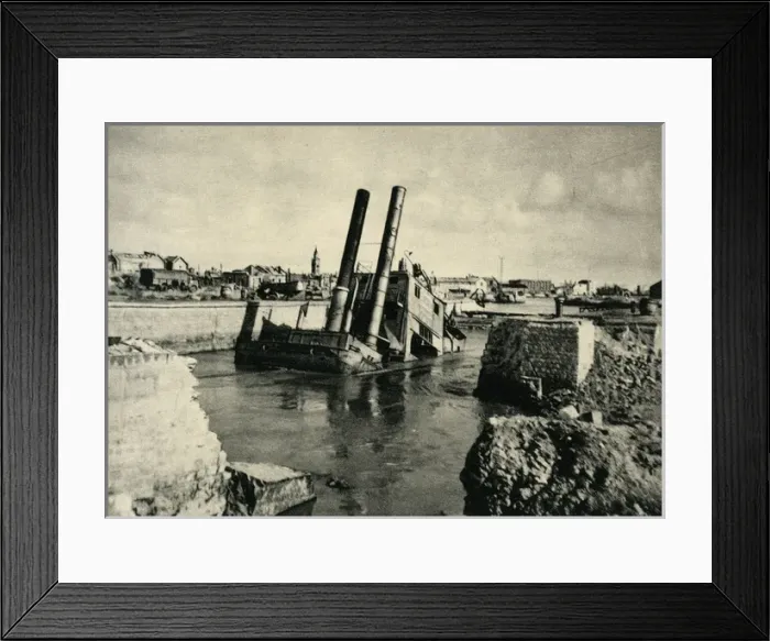 Framed Print : Dunkirk, France - Trystram Lock, WW2 Framed Print : Dunkirk, France - Trystram Lock, WW2