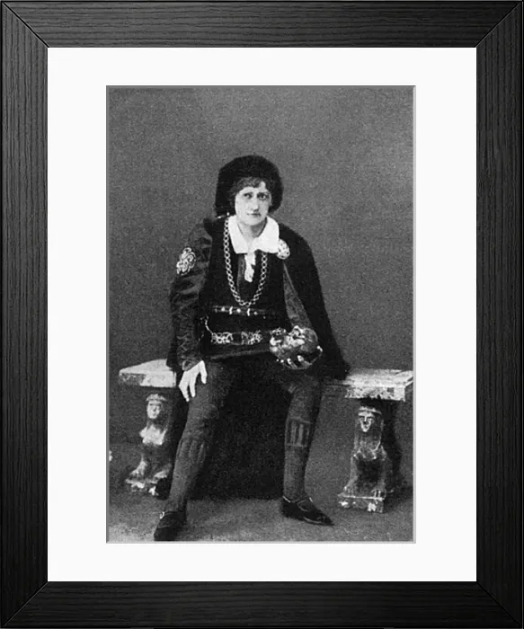 Framed Print : Janette Steer as Hamlet Framed Print : Janette Steer as Hamlet