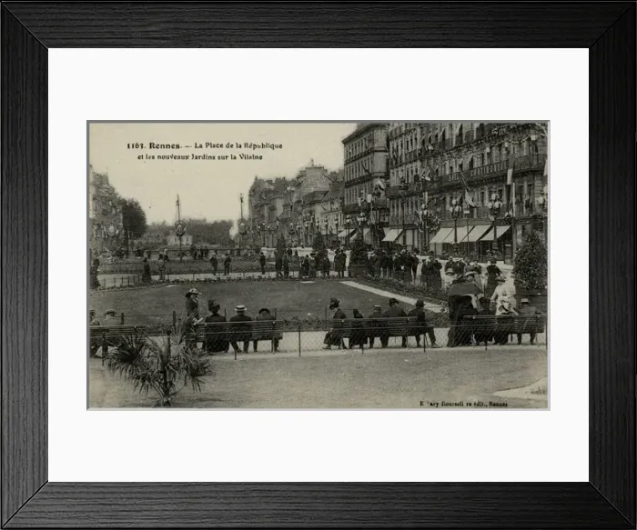 Framed Print : Rennes, France - Place de la Republique Framed Print : Rennes, France - Place de la Republique