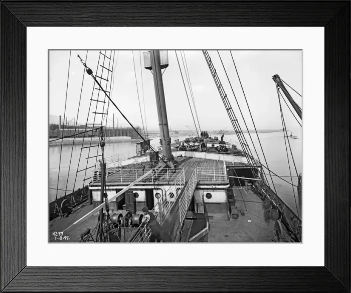 Framed Print : Harland & Wolff Collection - National Museums NI Framed Print : Harland & Wolff Collection - National Museums NI