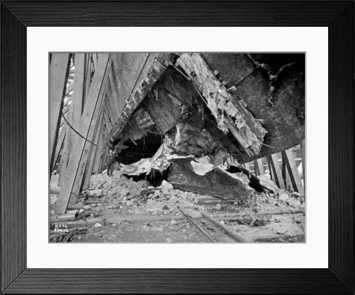 Framed Print : Harland & Wolff Collection - National Museums NI Framed Print : Harland & Wolff Collection - National Museums NI