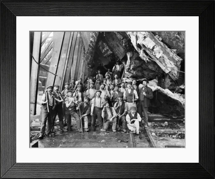 Framed Print : Harland & Wolff Collection - National Museums NI Framed Print : Harland & Wolff Collection - National Museums NI