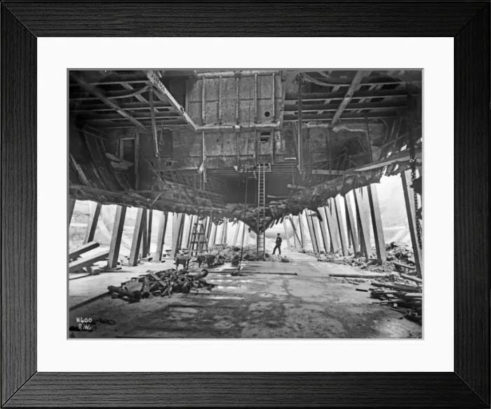 Framed Print : Harland & Wolff Collection - National Museums NI Framed Print : Harland & Wolff Collection - National Museums NI