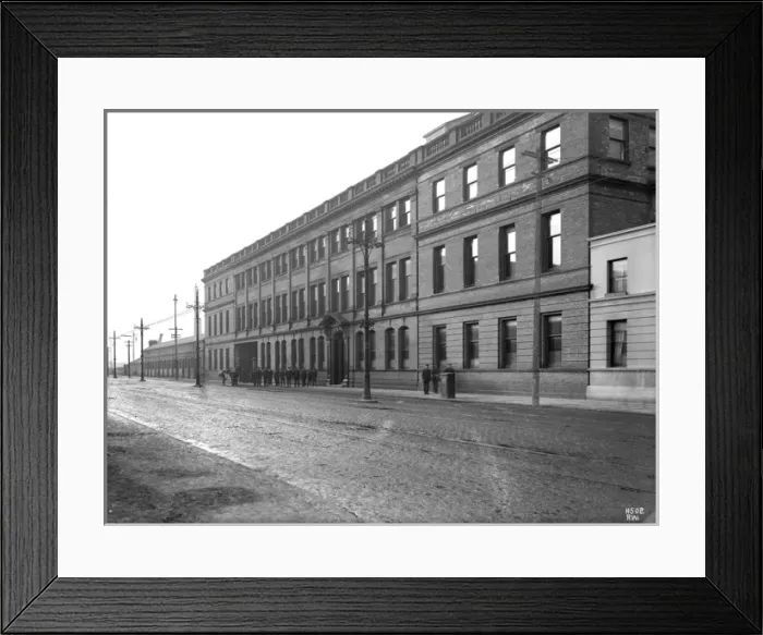Framed Print : Harland & Wolff Collection - National Museums NI Framed Print : Harland & Wolff Collection - National Museums NI