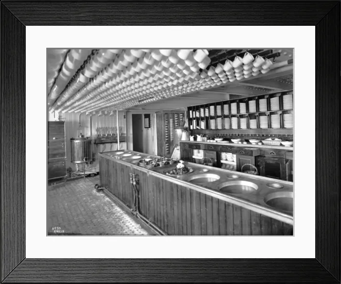 Framed Print : Harland & Wolff Collection - National Museums NI Framed Print : Harland & Wolff Collection - National Museums NI