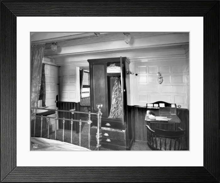 Framed Print : Harland & Wolff Collection - National Museums NI Framed Print : Harland & Wolff Collection - National Museums NI