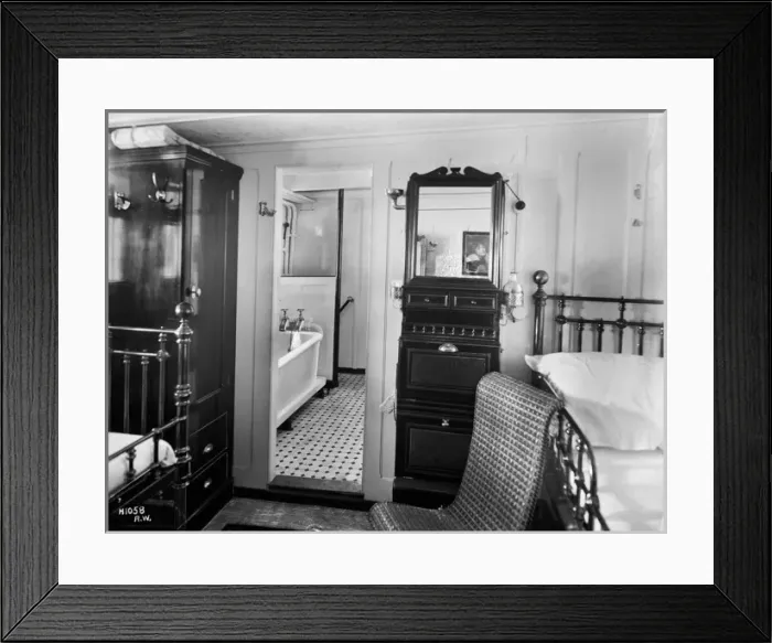 Framed Print : Harland & Wolff Collection - National Museums NI Framed Print : Harland & Wolff Collection - National Museums NI