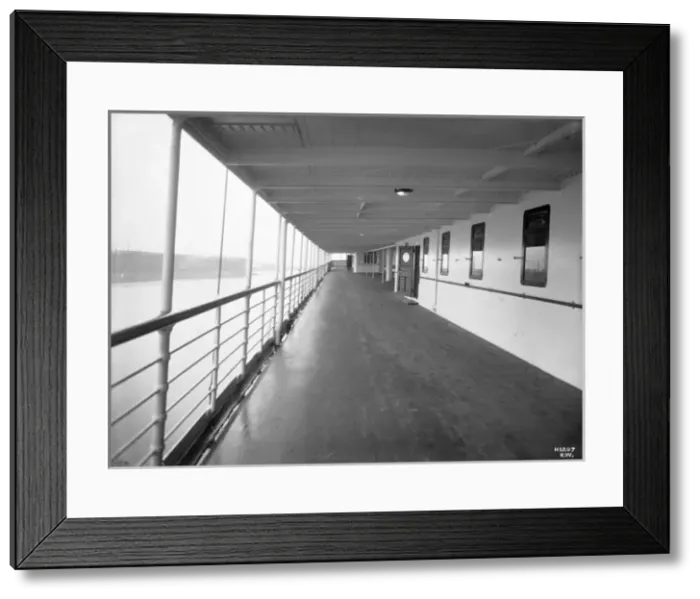 Framed Print : Harland & Wolff Collection - National Museums NI Framed Print : Harland & Wolff Collection - National Museums NI