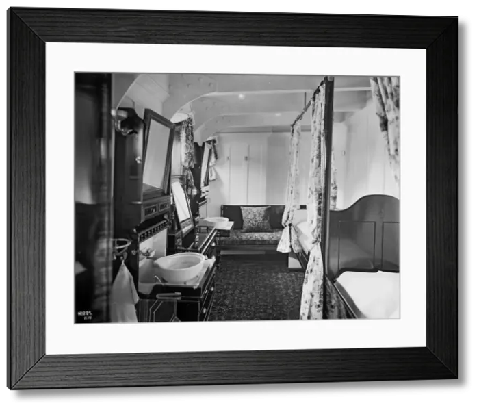 Framed Print : Harland & Wolff Collection - National Museums NI Framed Print : Harland & Wolff Collection - National Museums NI