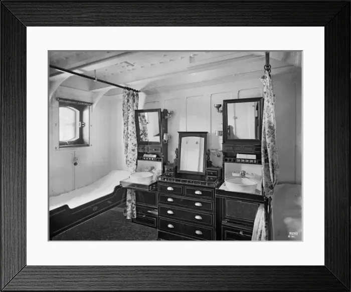 Framed Print : Harland & Wolff Collection - National Museums NI Framed Print : Harland & Wolff Collection - National Museums NI